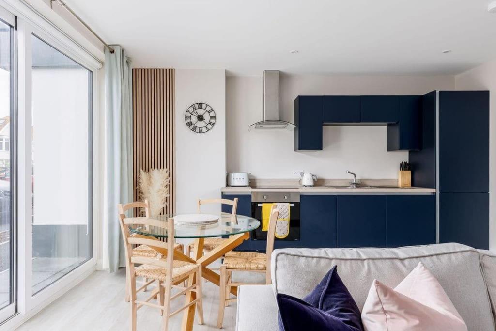 Modern 2 Bed, Cliff Top & Parking, F6 Bournemouth Eksteriør billede