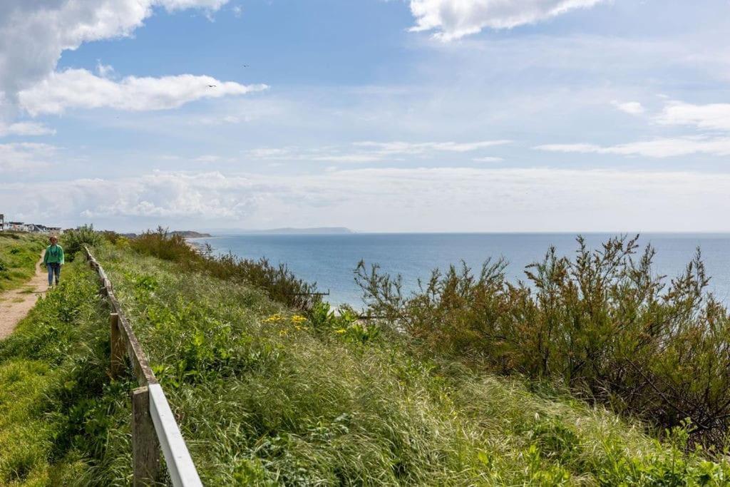 Modern 2 Bed, Cliff Top & Parking, F6 Bournemouth Eksteriør billede